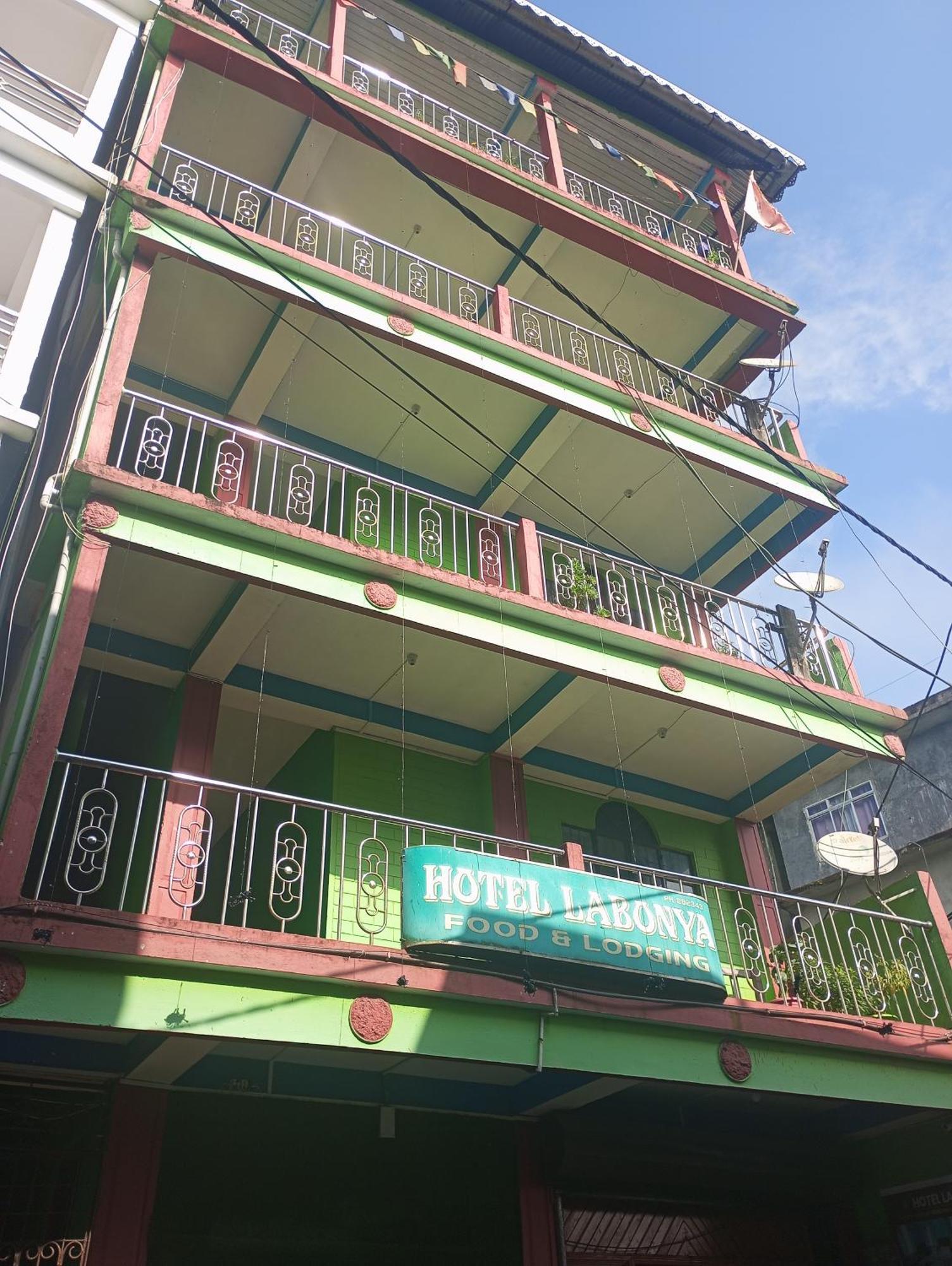 Hotel Labonya Lava Экстерьер фото